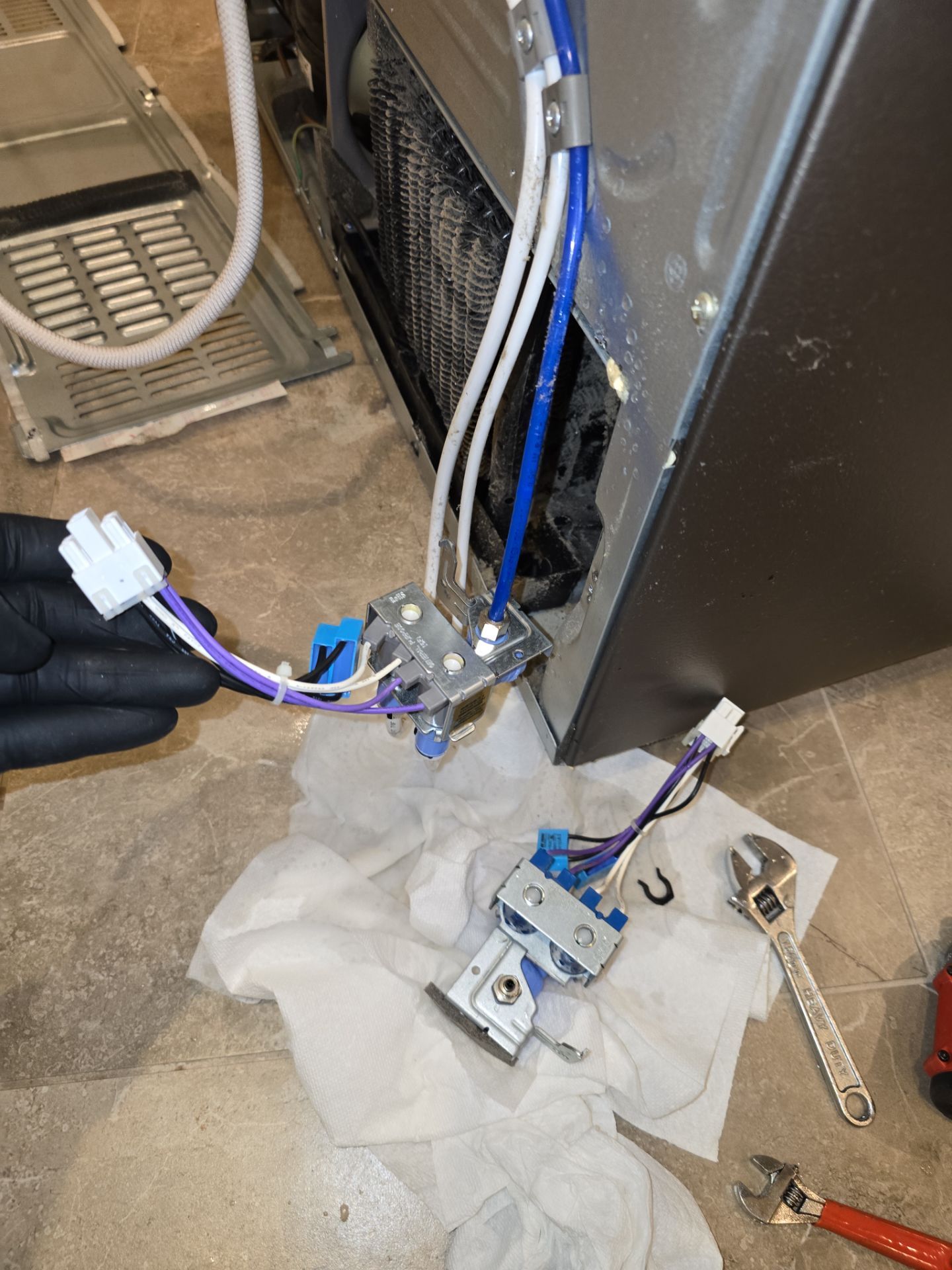 Defective water inlet valve with blue wiring