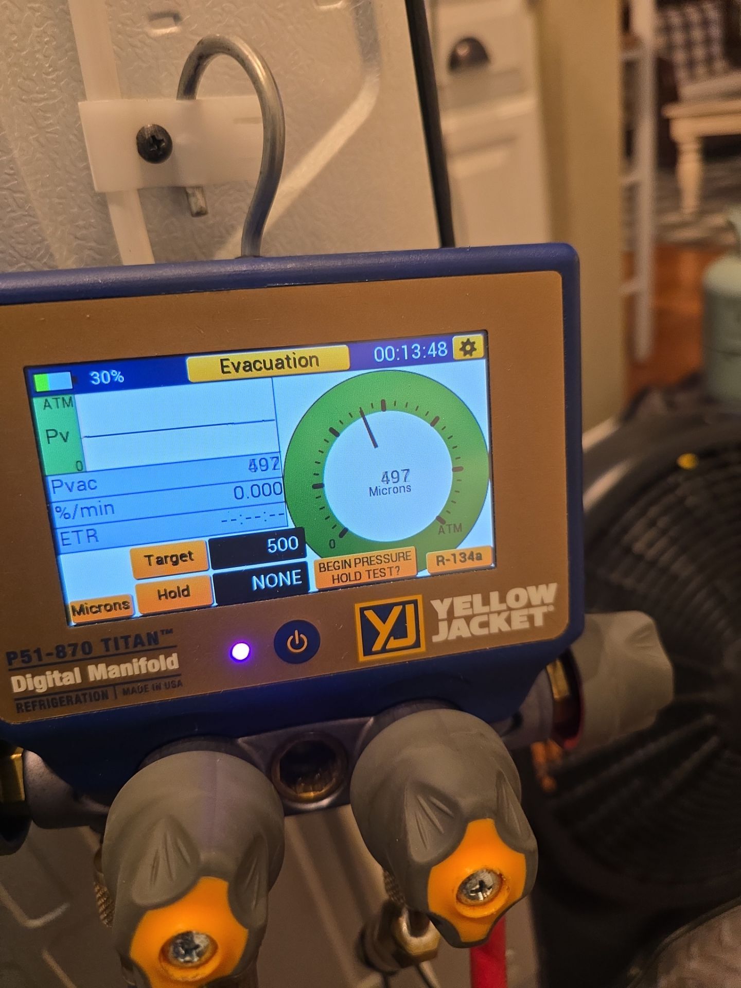 Yellow Jacket manifold gauges during LG compressor evacuation test